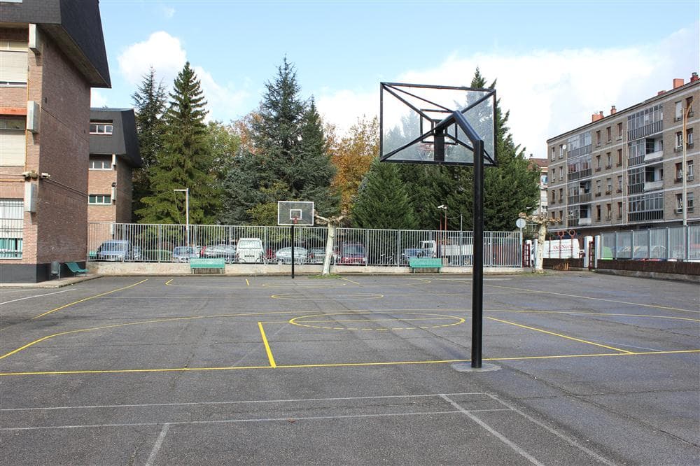 Integració Social a Francisco De Vitoria (Francisco De Vitoria, Vitoria-gasteiz): foto 4