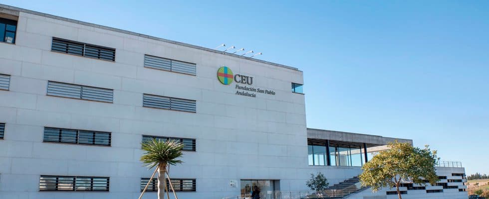 Foto secundaria del campus Centro de Estudios Universitarios Cardenal Spínola