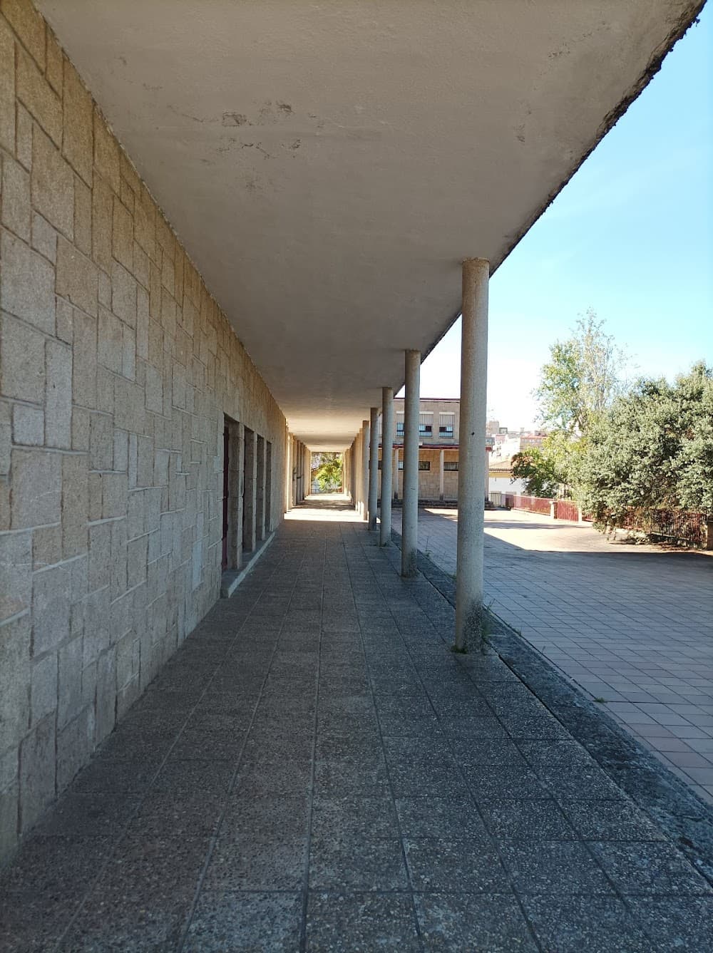 Foto secundaria del campus El Brocense