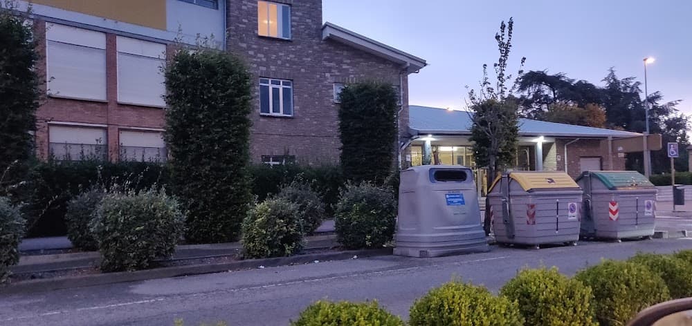 Foto secundaria del campus Miguel Herrero Pereda