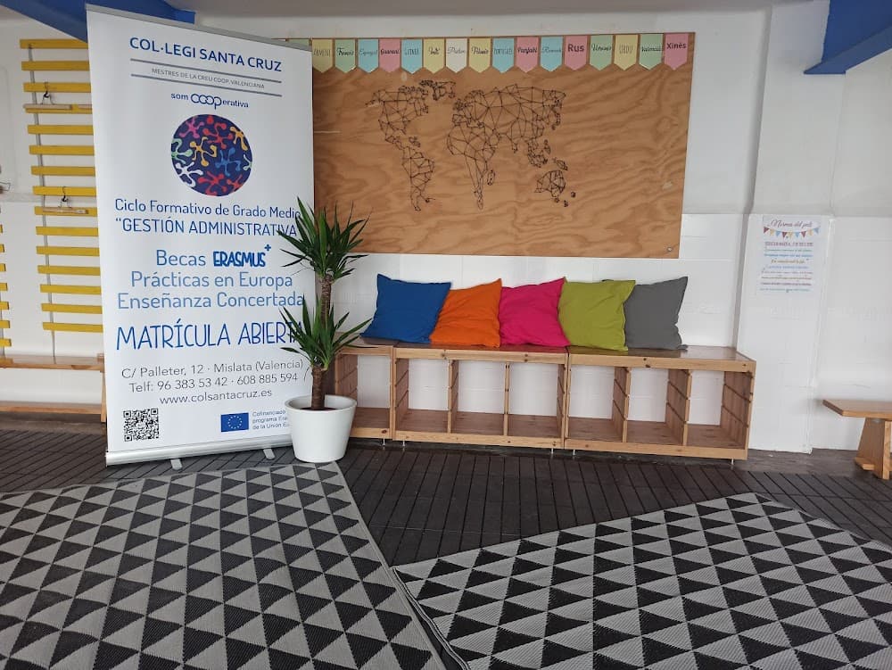 Foto secundaria del campus Santa Cruz