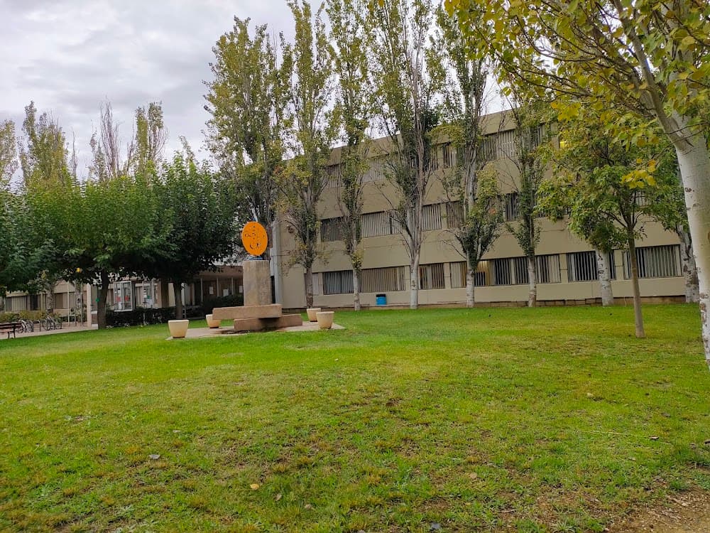Foto secundaria del campus Avempace