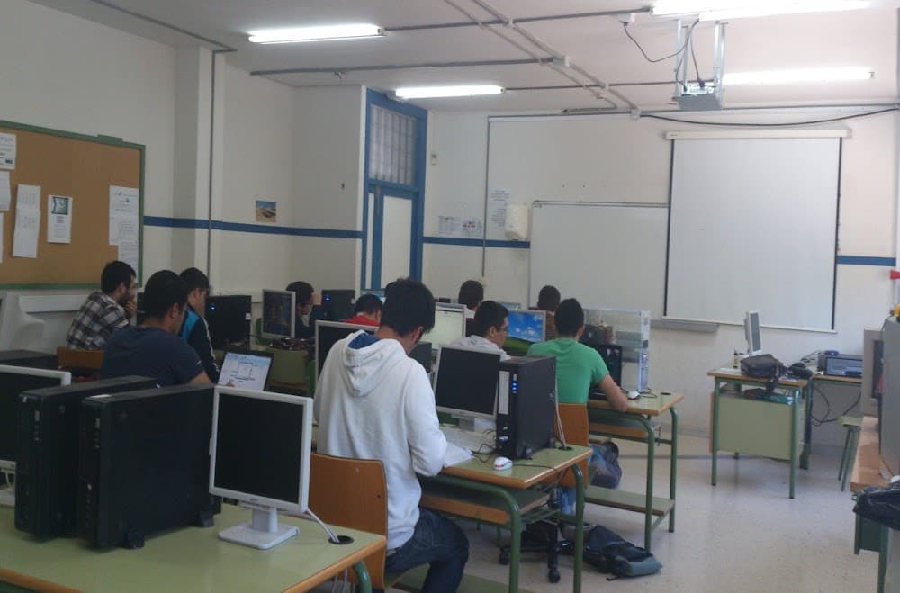 Foto secundaria del campus Turaniana