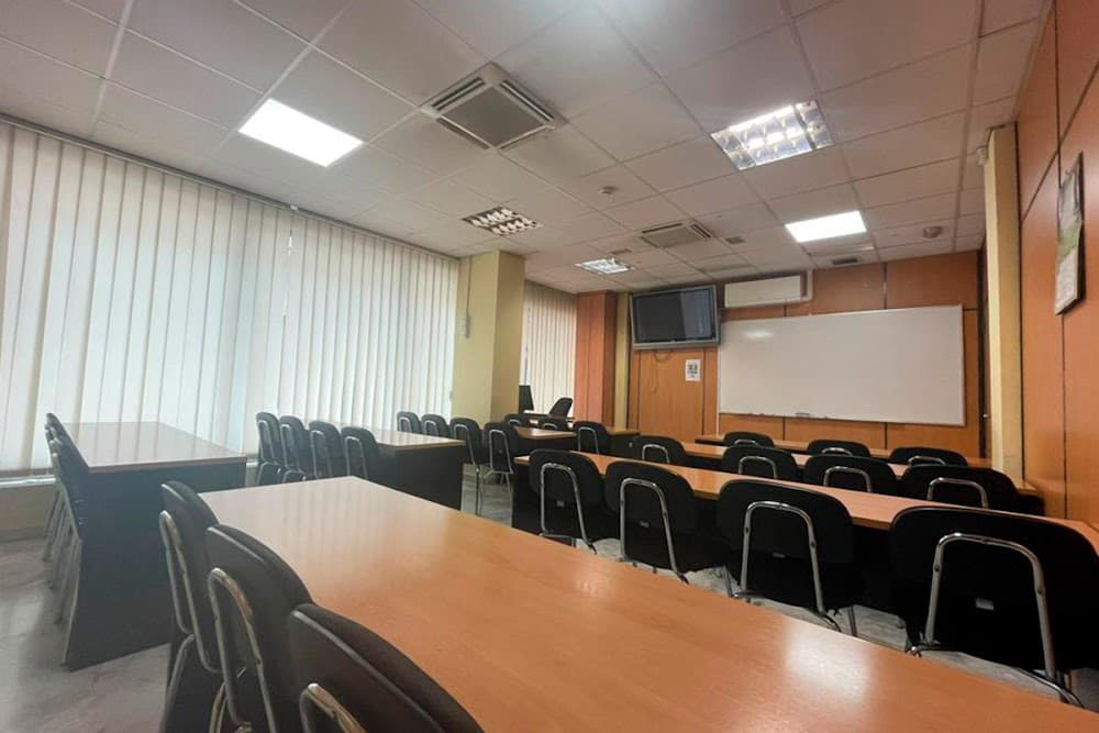 Foto secundaria del campus Centro De Estudios Jurídicos Granada