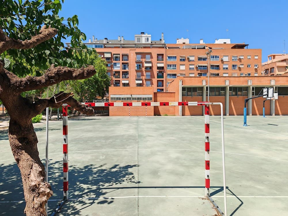 Operacions De Laboratori a José Ballester Gozalvo (José Ballester Gozalvo, Valencia): foto 1
