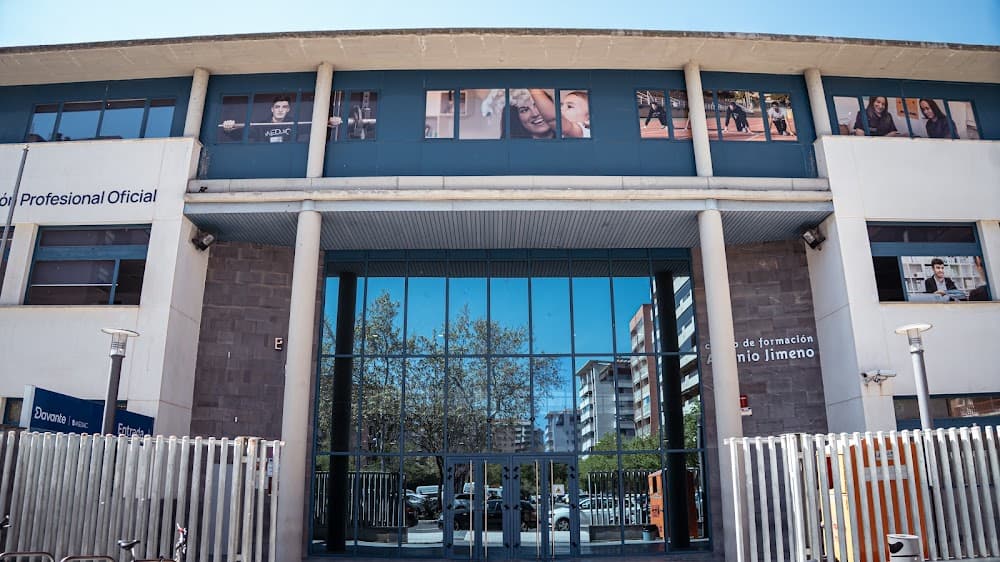 Foto secundaria del campus Medac Zaragoza