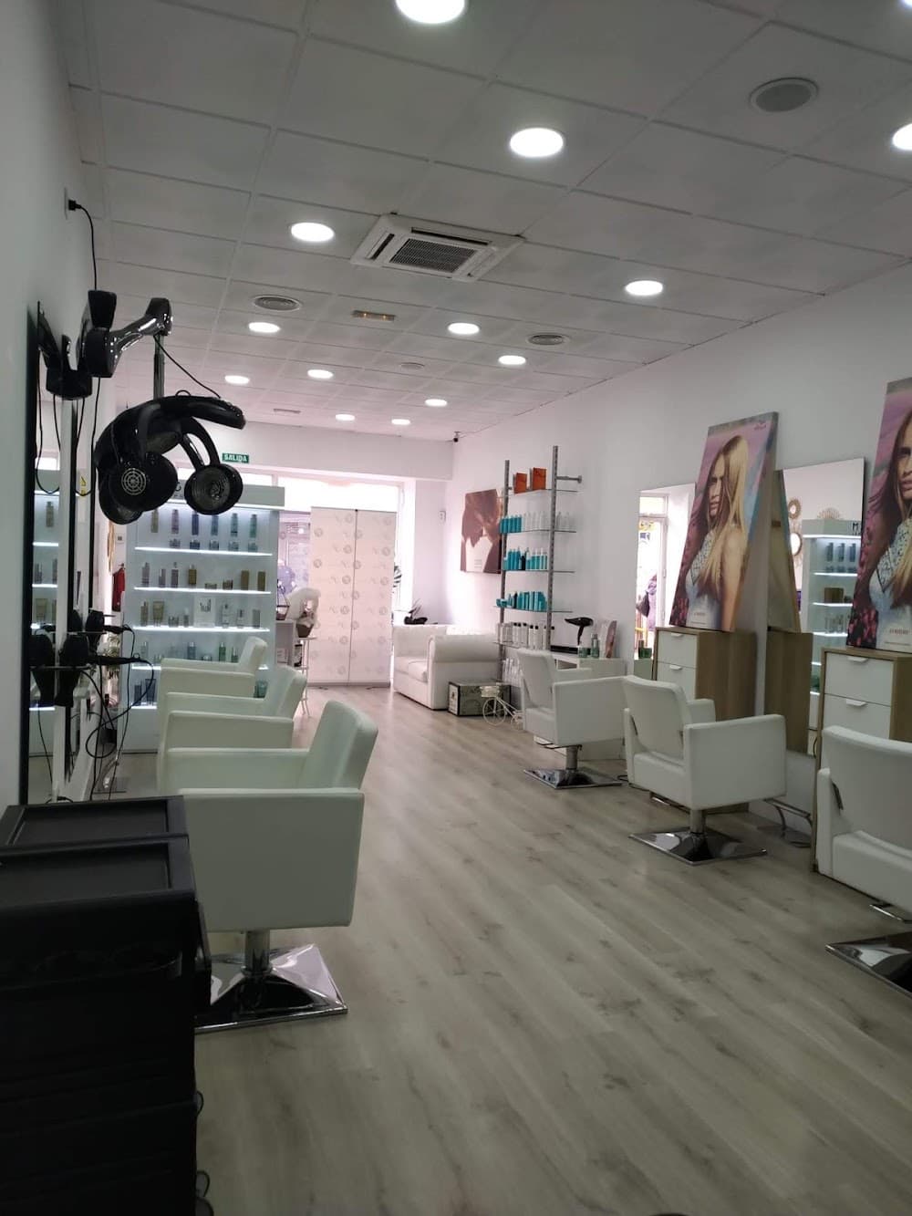Estética Y Belleza en Salón Fundamentals (Salón Fundamentals, Almería): foto 1