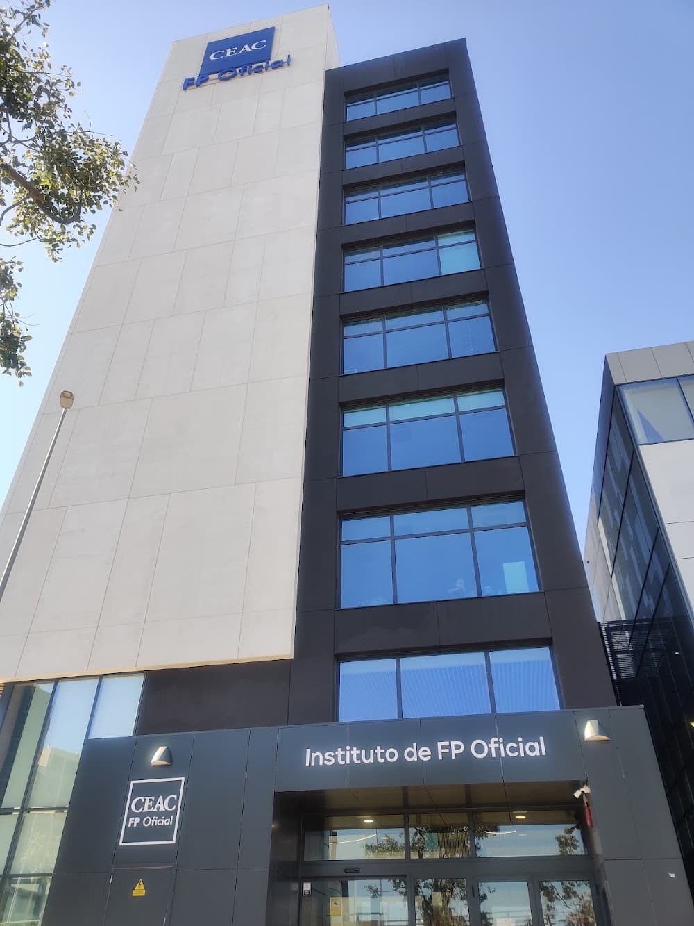 Foto secundaria del campus Ceac