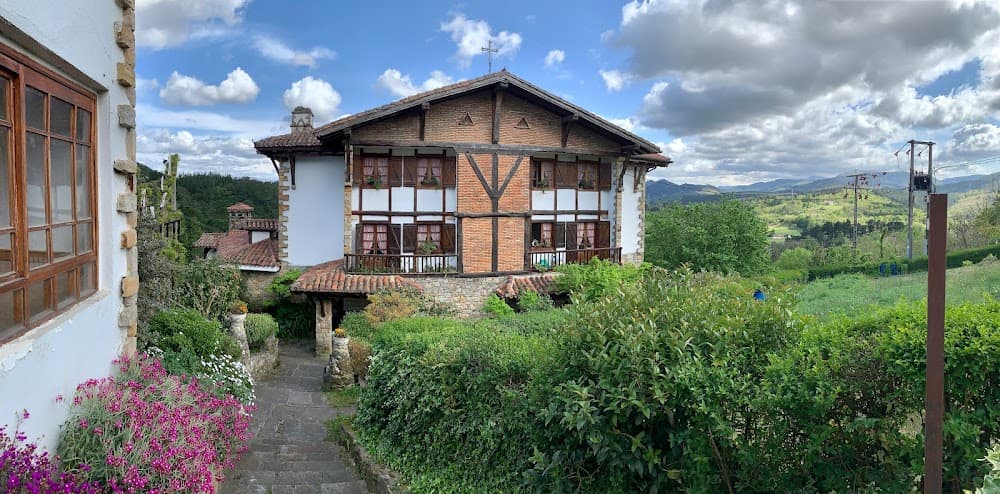 Foto secundaria del campus Andra Mari