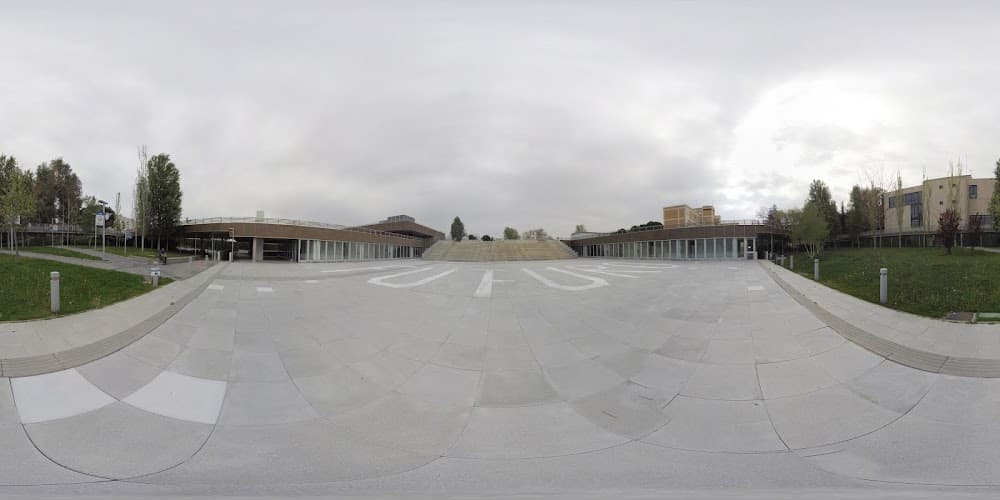 Foto secundaria del campus La Salle Formacion Profesional Aravaca