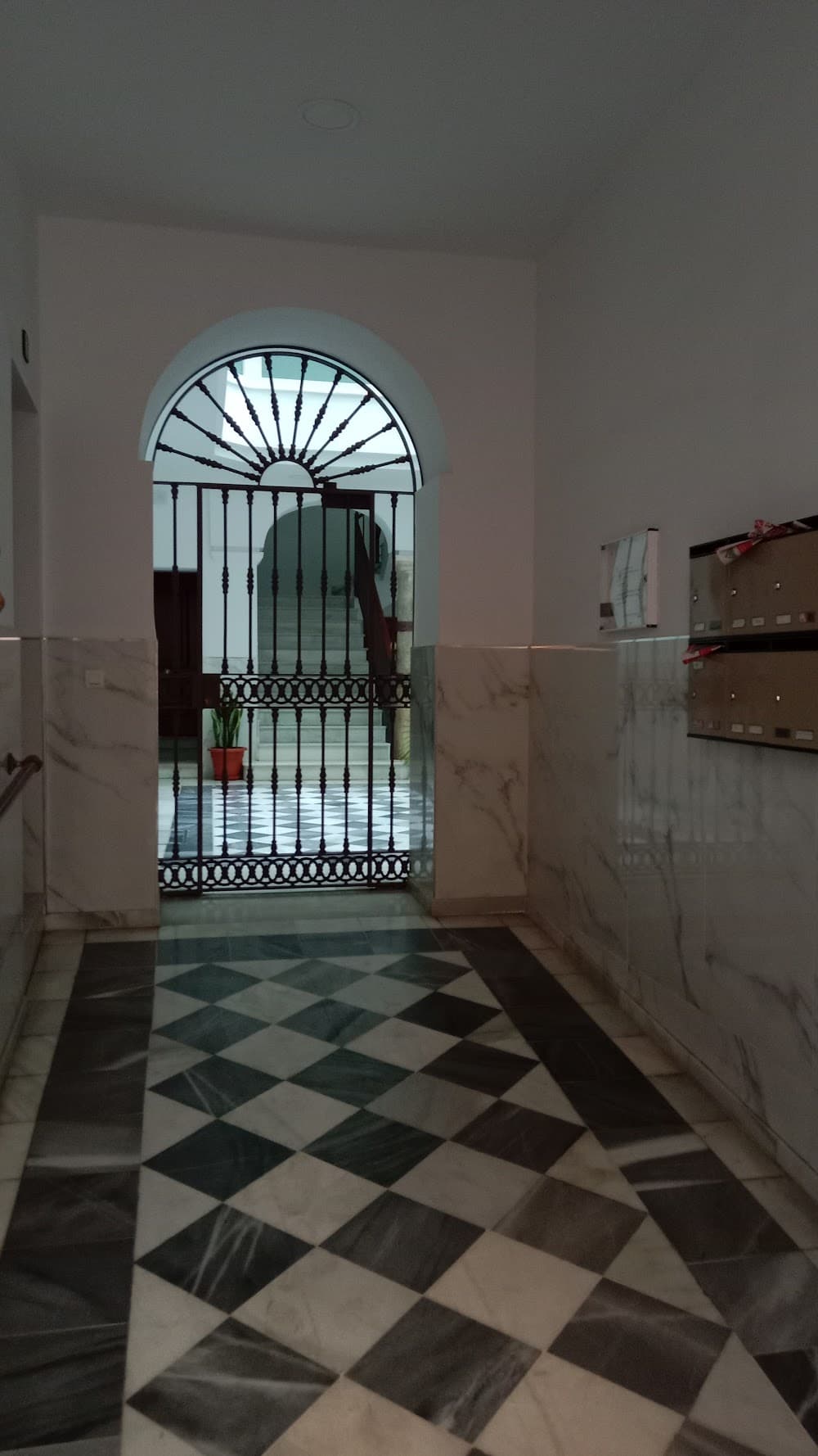 Administración Y Finanzas en Centro De Estudios Superiores Juan Pablo Ii- Cádiz (Centro De Estudios Superiores Juan Pablo Ii- Cádiz): foto 2