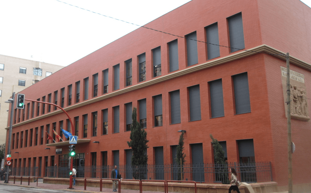 Foto secundaria del campus Ramón Arcas Meca
