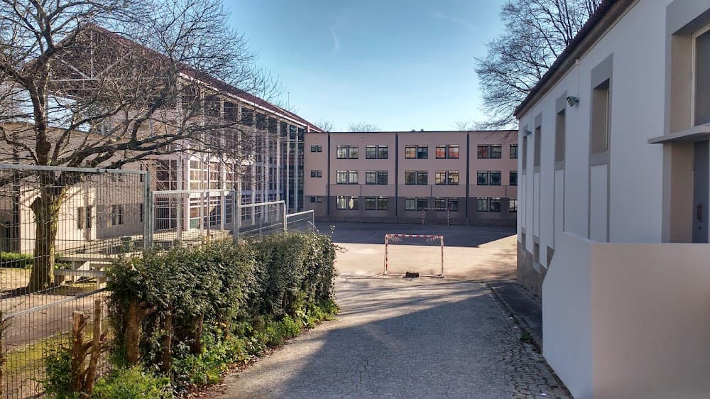 Foto secundaria del campus A Pontepedriña