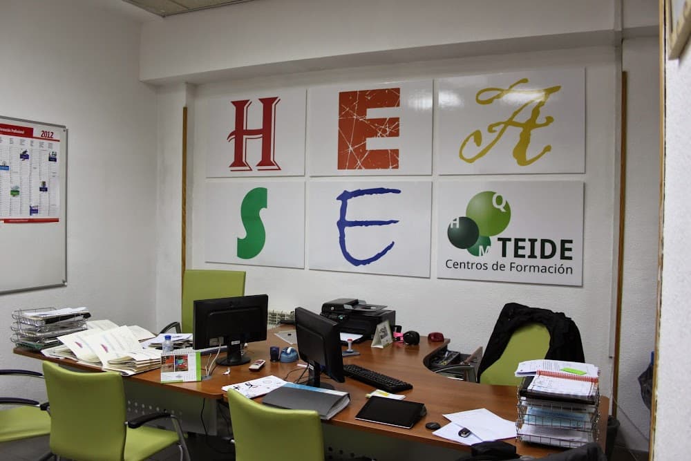 Activitats Comercials a Hease (Hease, Madrid): foto 1