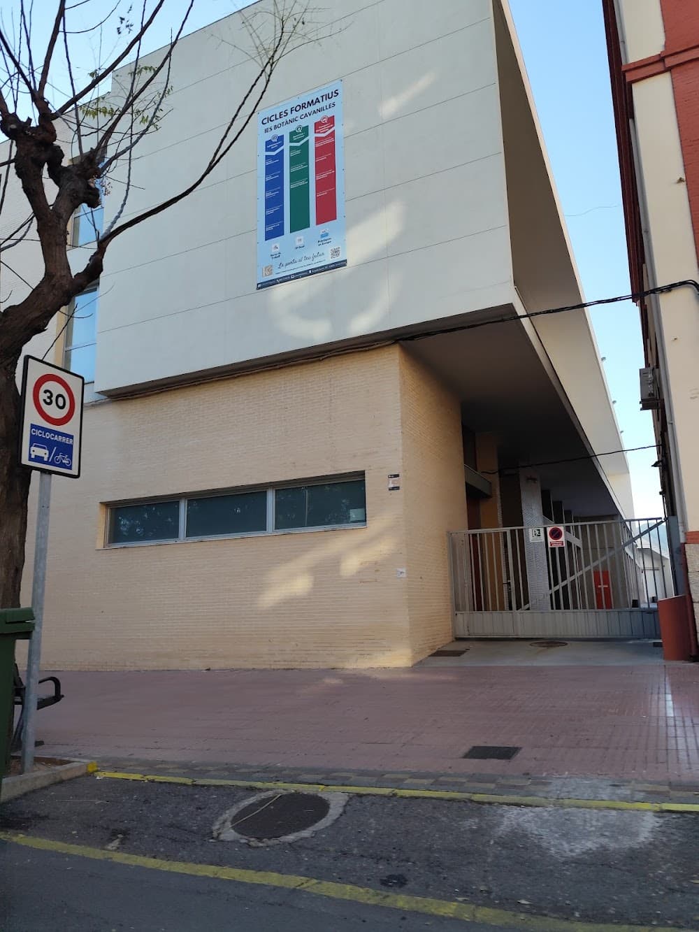 Gestión Administrativa en Botànic Cavanilles (Botànic Cavanilles, La Vall D'uixó): foto 2