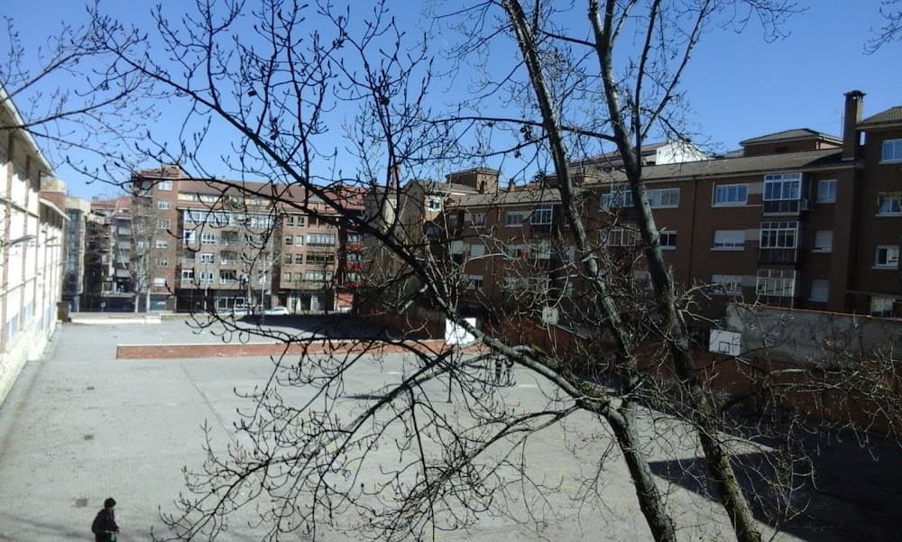 Foto secundaria del campus Andrés Laguna