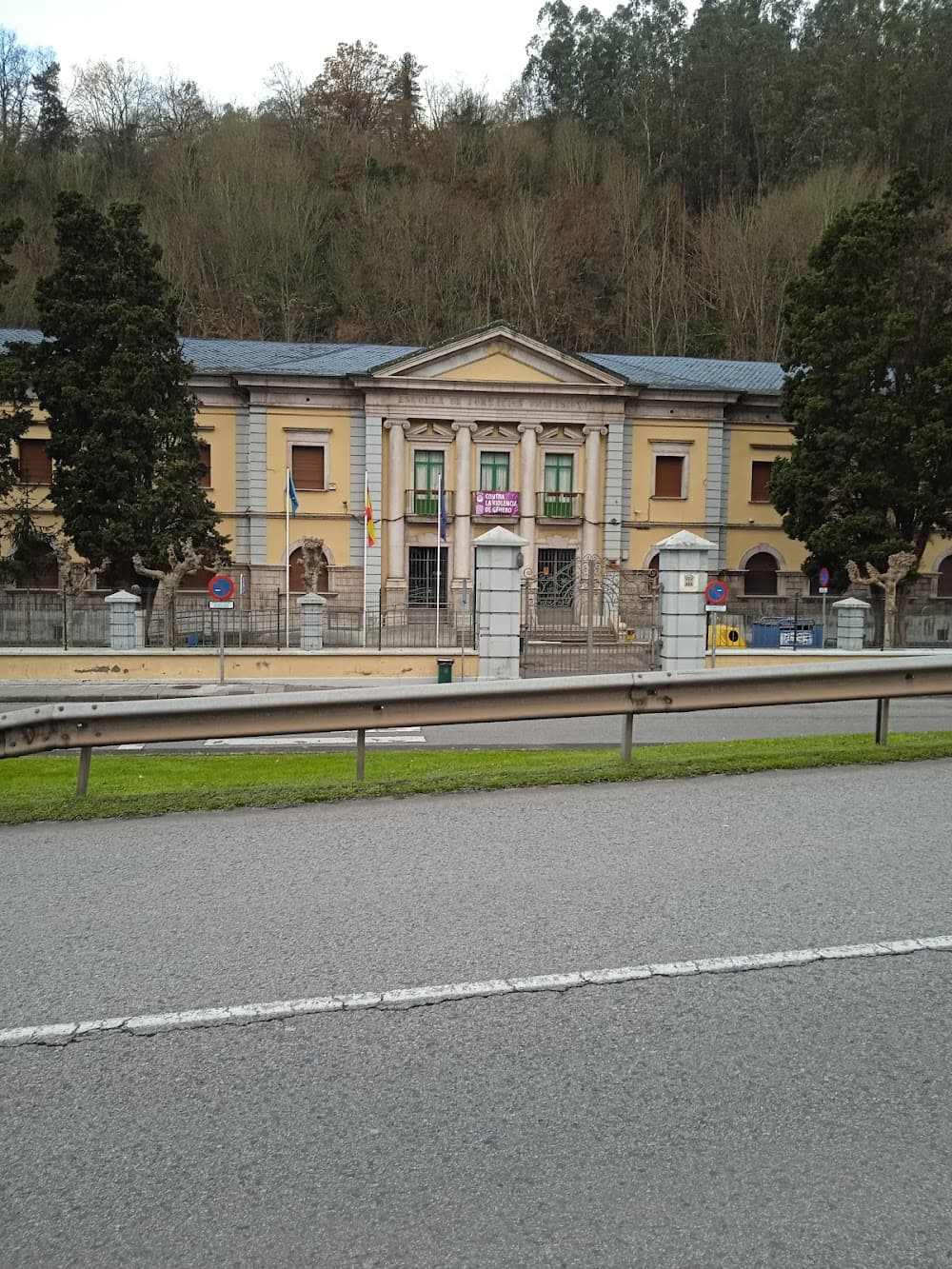 Foto del campus I.e.s. "río Trubia"