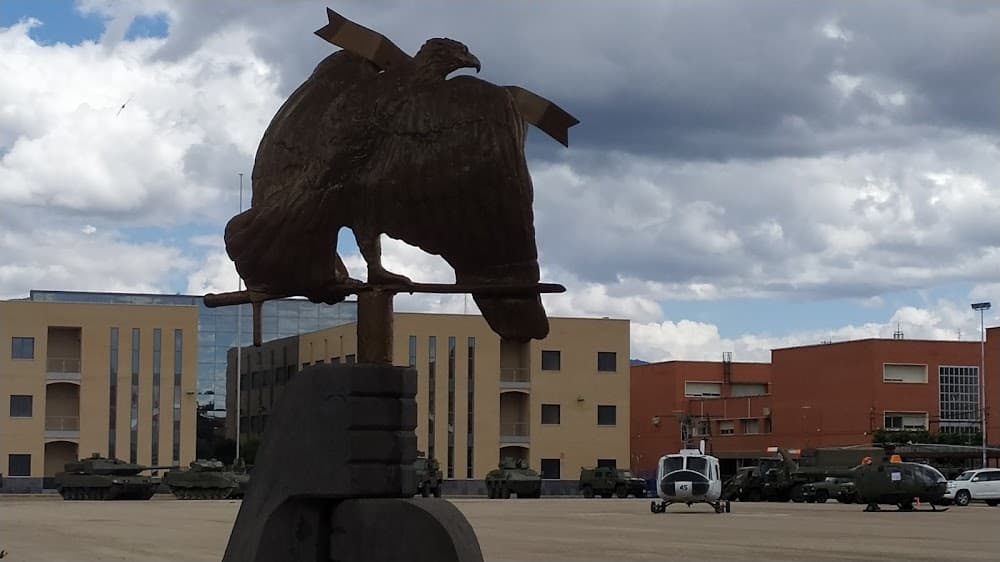Administració De Sistemes Informàtics En Xarxa a Academia De Logística Del Ejército De Tierra (Academia De Logística Del Ejército De Tierra, Calatayud): foto 1