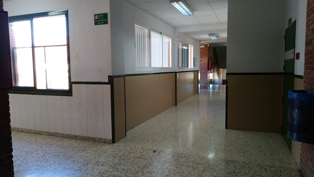 Foto secundaria del campus Politécnico Jesús Marín