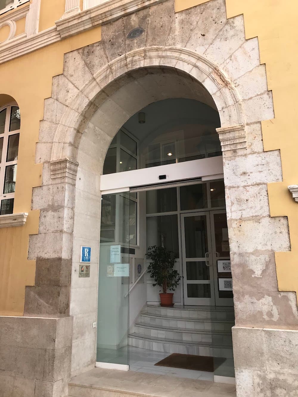 Foto secundaria del campus Escuela De Hostelería Y Turismo De Teruel