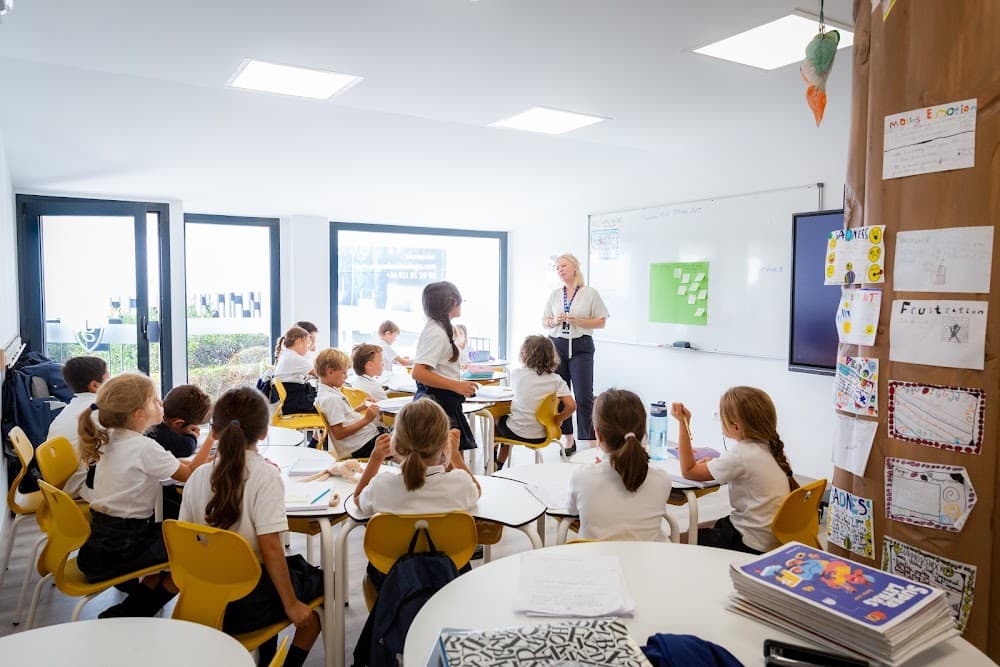 Foto secundaria del campus Yago School