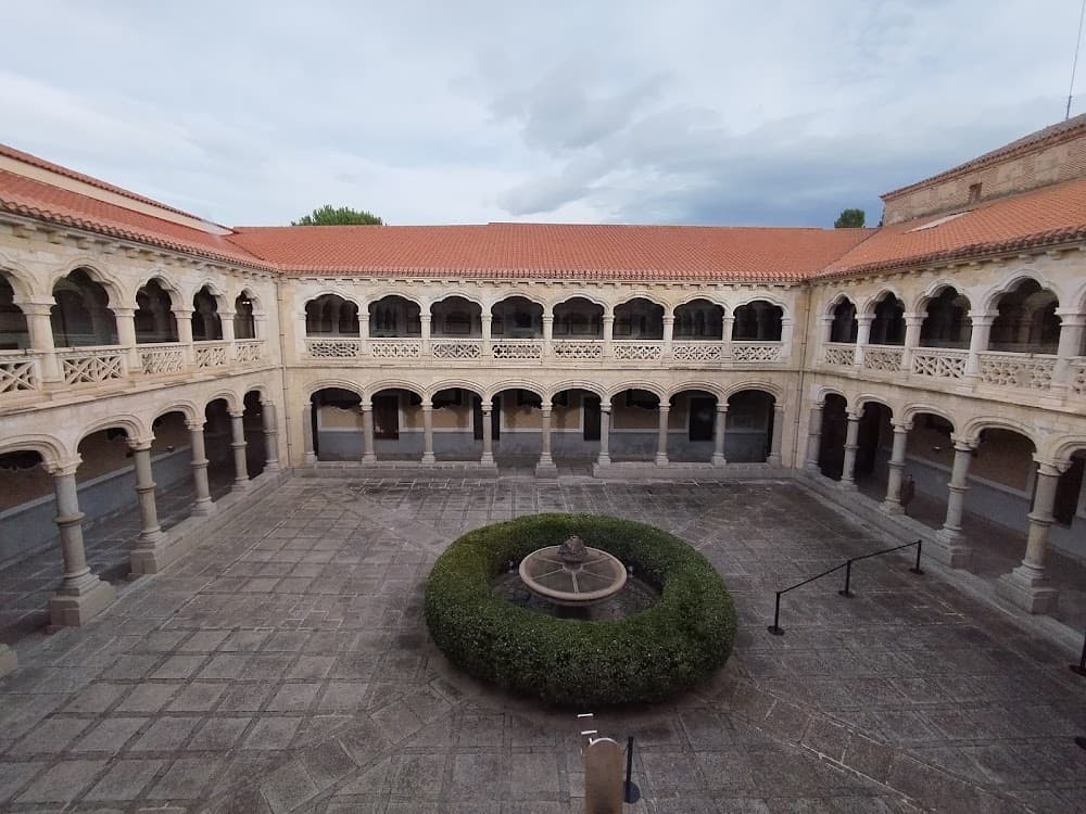 Foto secundaria del campus Academia De Artillería