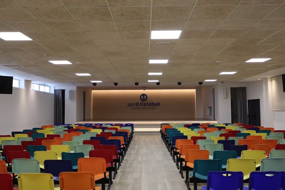 Foto secundaria del campus San Cristóbal Ii