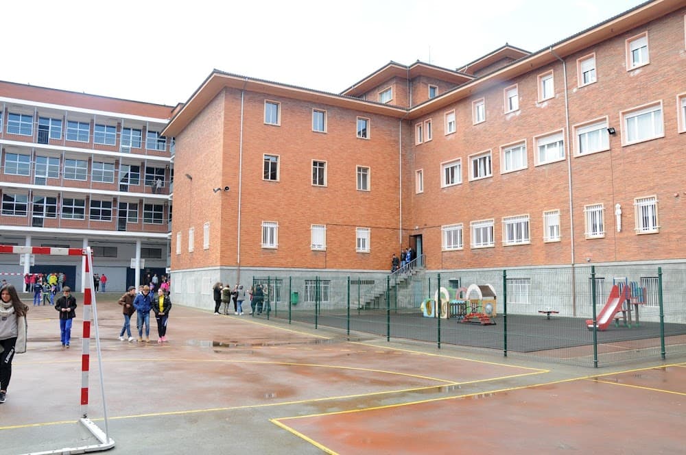 Foto secundaria del campus Col. "sagrada Familia-el Pilar"