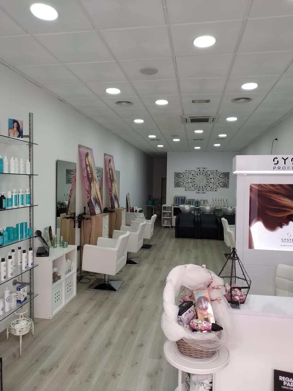 Estética Y Belleza en Salón Fundamentals (Salón Fundamentals, Almería): foto 3