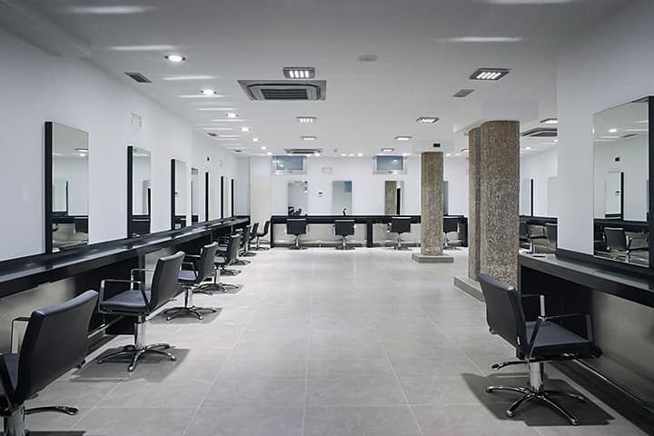 Peluquería Y Cosmética Capilar en Centro Ramiro Mata (Centro Ramiro Mata, Donostia): foto 1