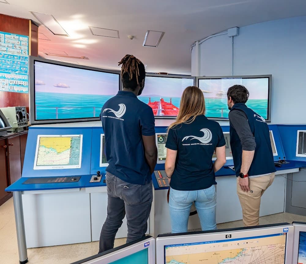 Foto secundaria del campus Nautico Pesquera De Bermeo / Bermeoko Nautika Eta Arrantza