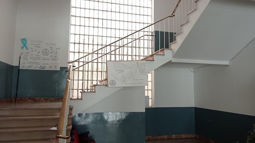 Educació Infantil a Centro De Enseñanzas De Personas Adultas (Centro De Enseñanzas De Personas Adultas, Almadén): foto 3