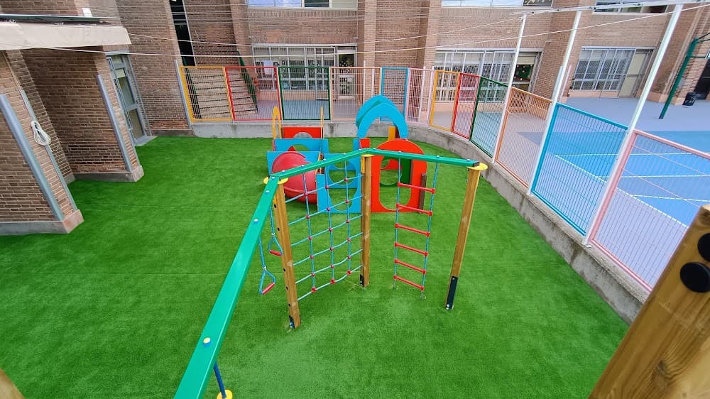 Sistemes Microinformàtics I Xarxes a Nuestra Señora De Las Escuelas Pias (Nuestra Señora De Las Escuelas Pias, Madrid): foto 3