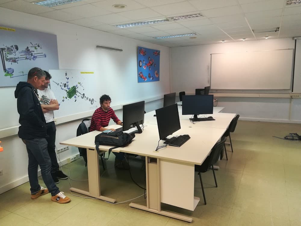 Manteniment Electromecànic a De Innovación Social/gizarte Berrikuntzako (De Innovación Social/gizarte Berrikuntzako, Hernani): foto 3