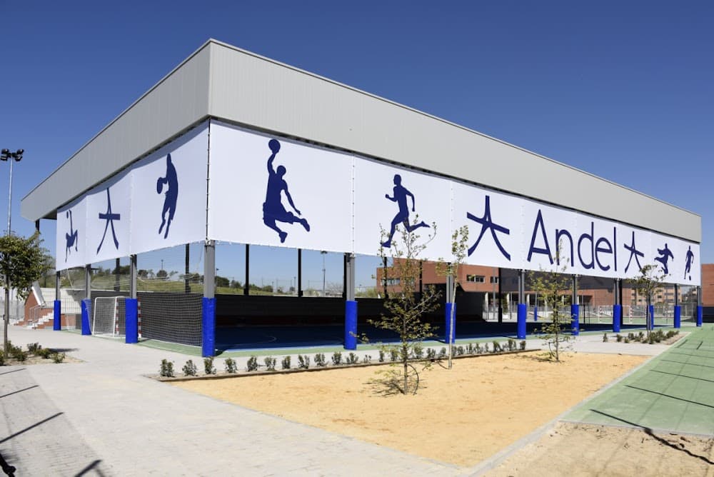 Administració De Sistemes Informàtics En Xarxa a Andel (Andel, Alcorcón): foto 4