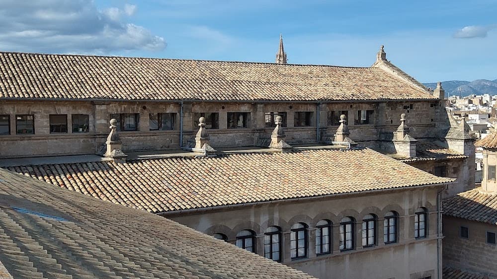 Cures Auxiliars D'infermeria a Nuestra Señora De Montesion - Palma (Nuestra Señora De Montesion - Palma, Sa Vileta): foto 3