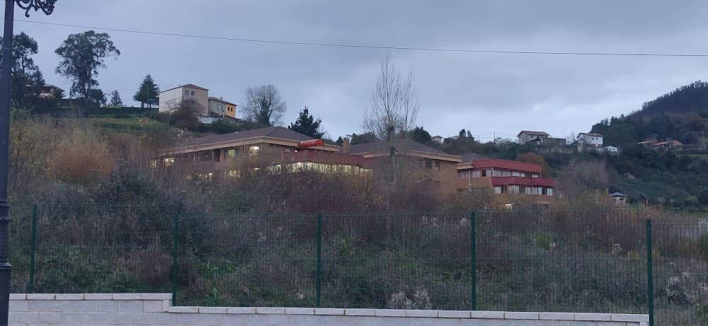 Foto secundaria del campus I.e.s. "monte Naranco"