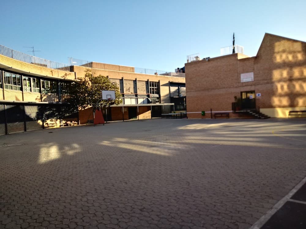 Foto secundaria del campus Padre Piquer