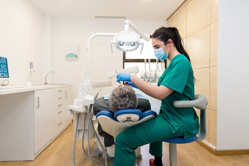 Higiene Bucodental a Campus Dental Madrid (Campus Dental Madrid): foto 1