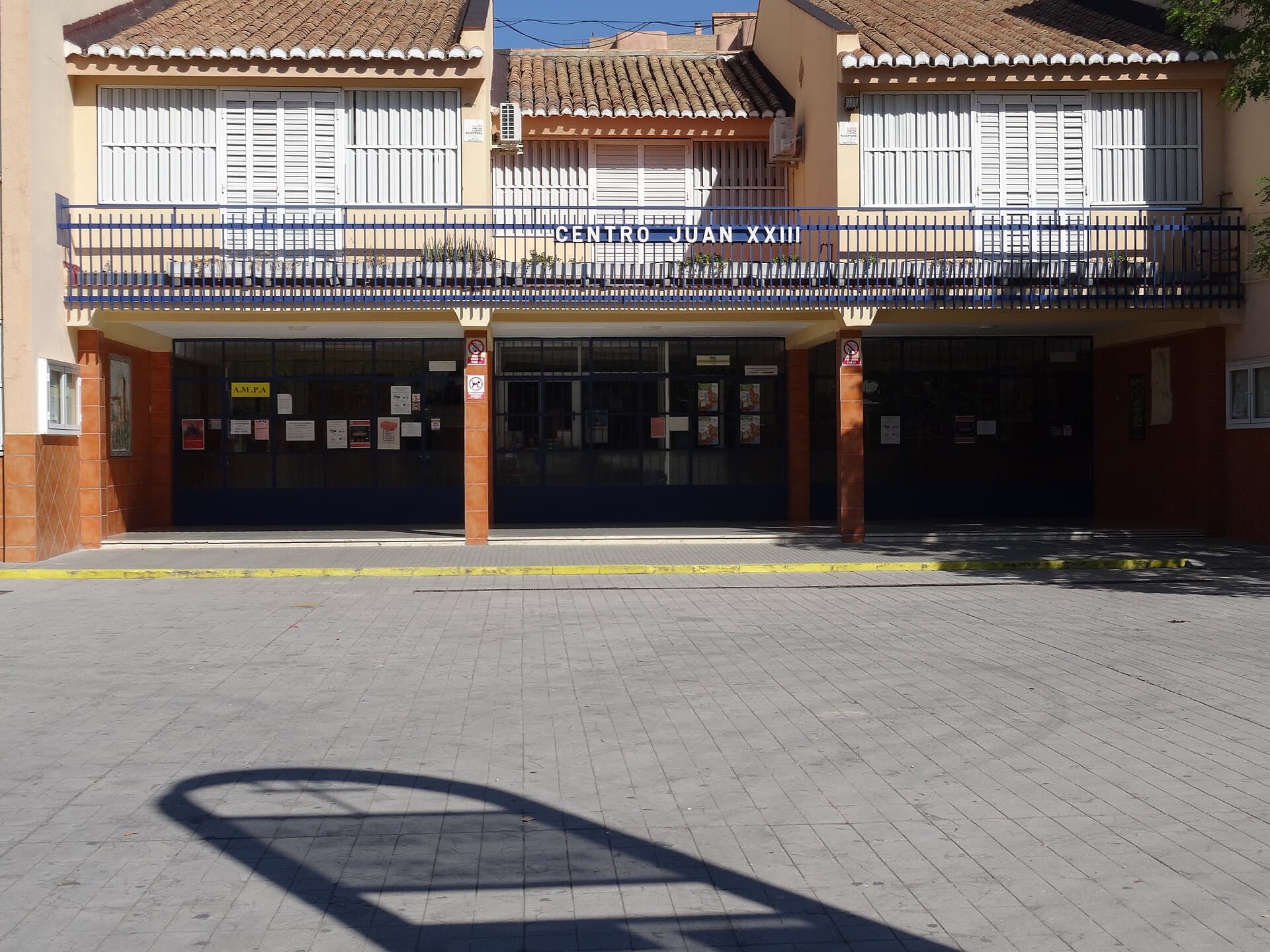 Electricidad y Electrónica en Centro Docente Privado Juan XXIII-Zaidín (Centro Docente Privado Juan XXIII-Zaidín, Granada): foto 1