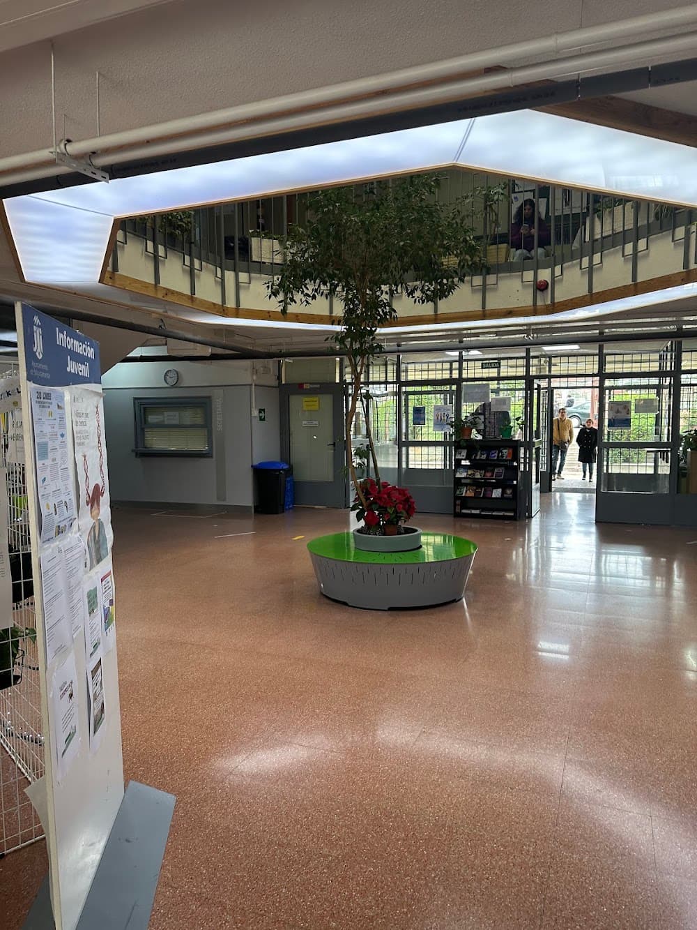 Foto secundaria del campus Maria De Zayas Y Sotomayor